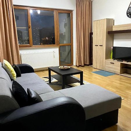Sky Modern 1 Bedroom Apt W Free Parking Bukarest Exterior foto