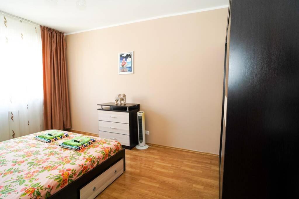 Sky Modern 1 Bedroom Apt W Free Parking Bukarest Exterior foto