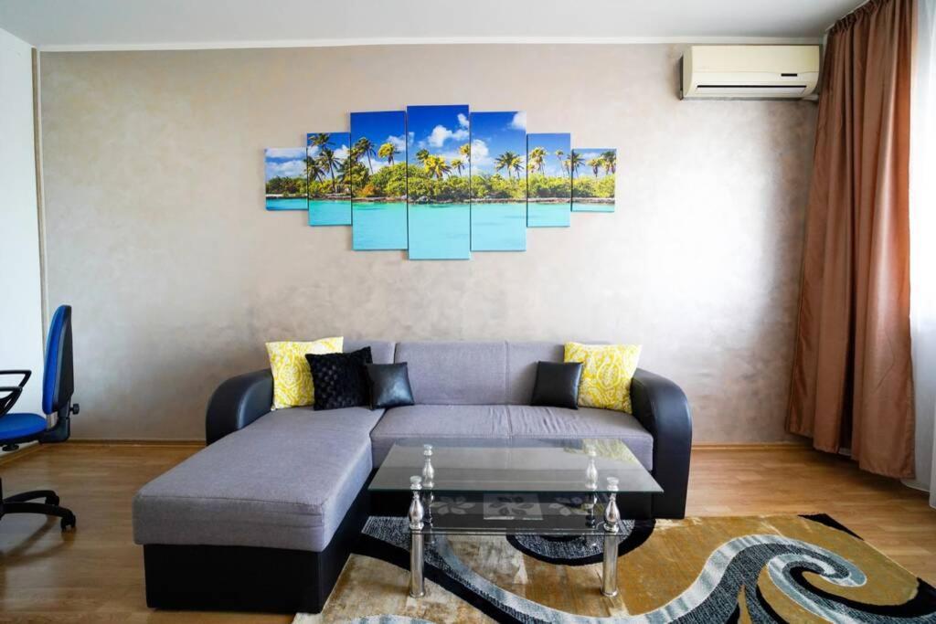 Sky Modern 1 Bedroom Apt W Free Parking Bukarest Exterior foto