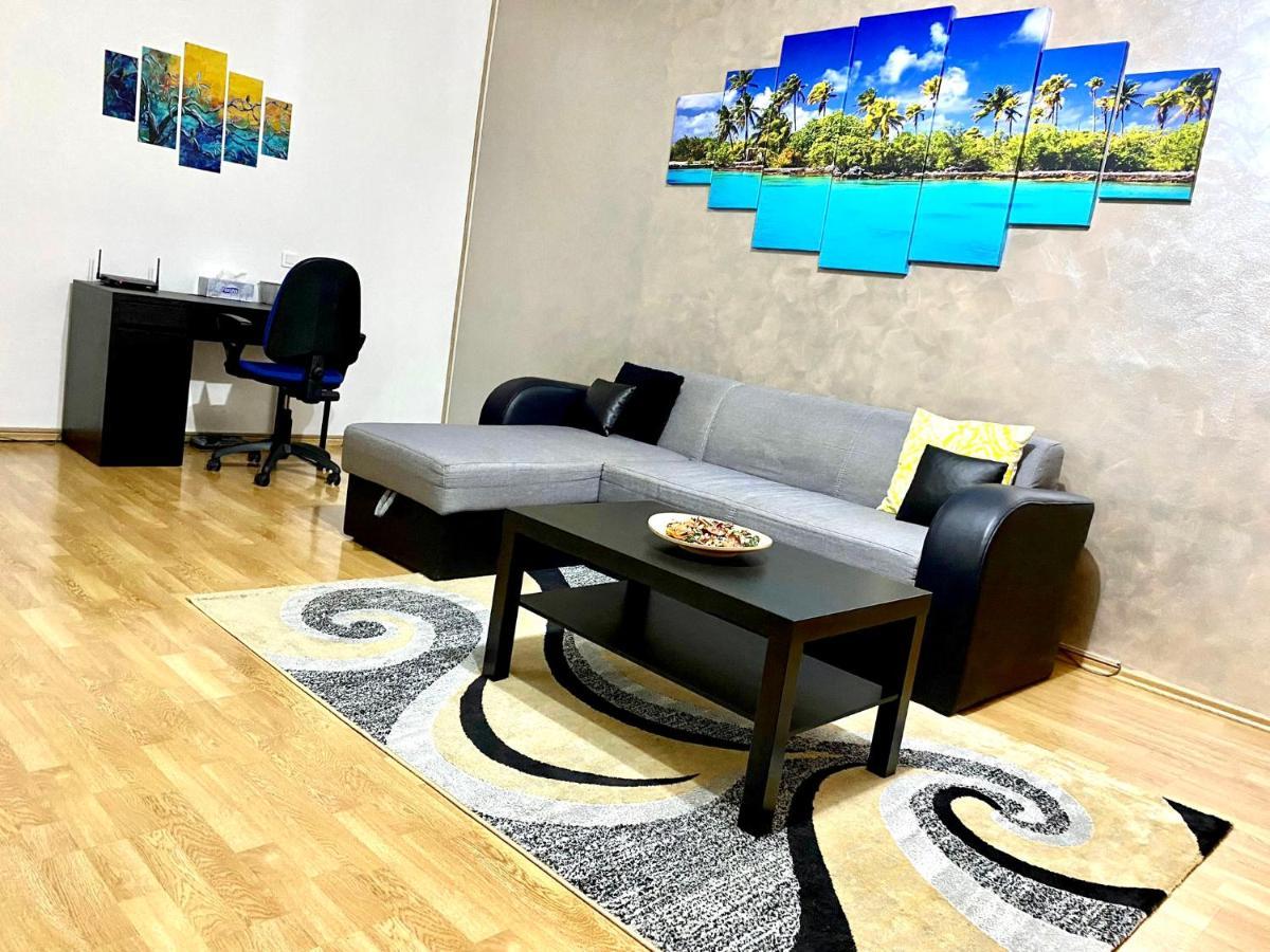 Sky Modern 1 Bedroom Apt W Free Parking Bukarest Exterior foto