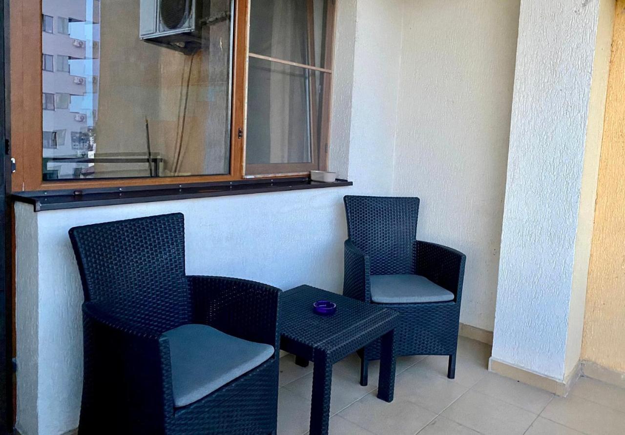 Sky Modern 1 Bedroom Apt W Free Parking Bukarest Exterior foto