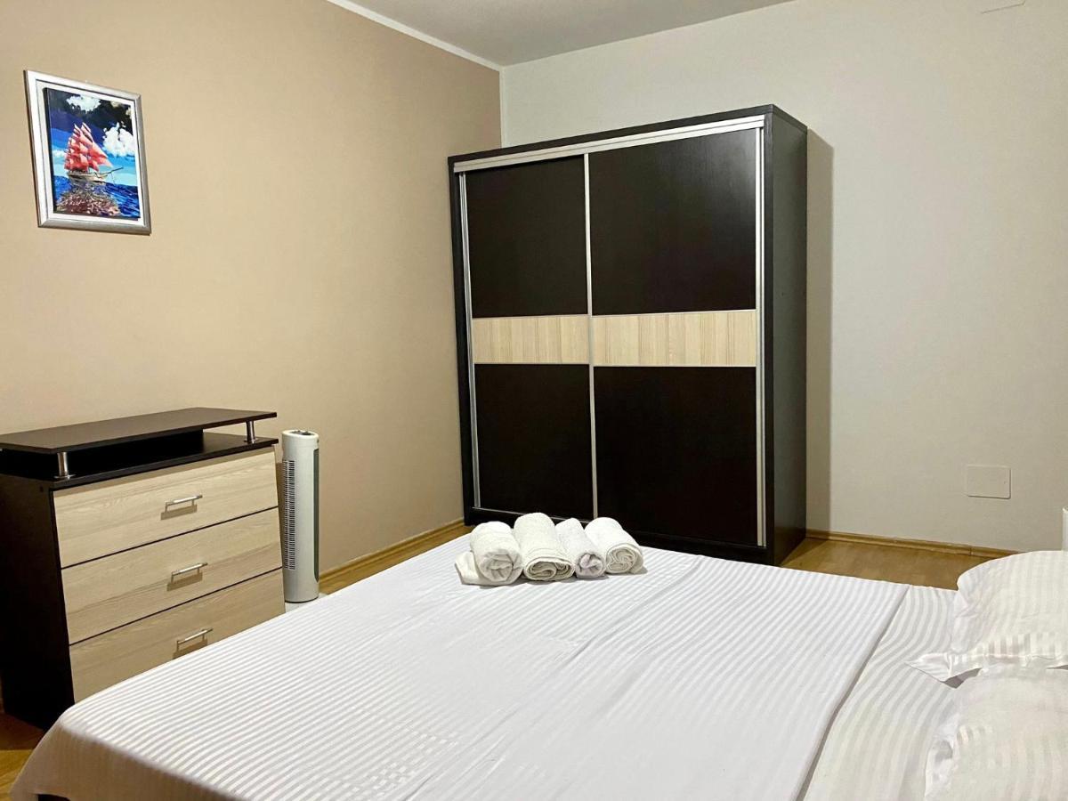 Sky Modern 1 Bedroom Apt W Free Parking Bukarest Exterior foto
